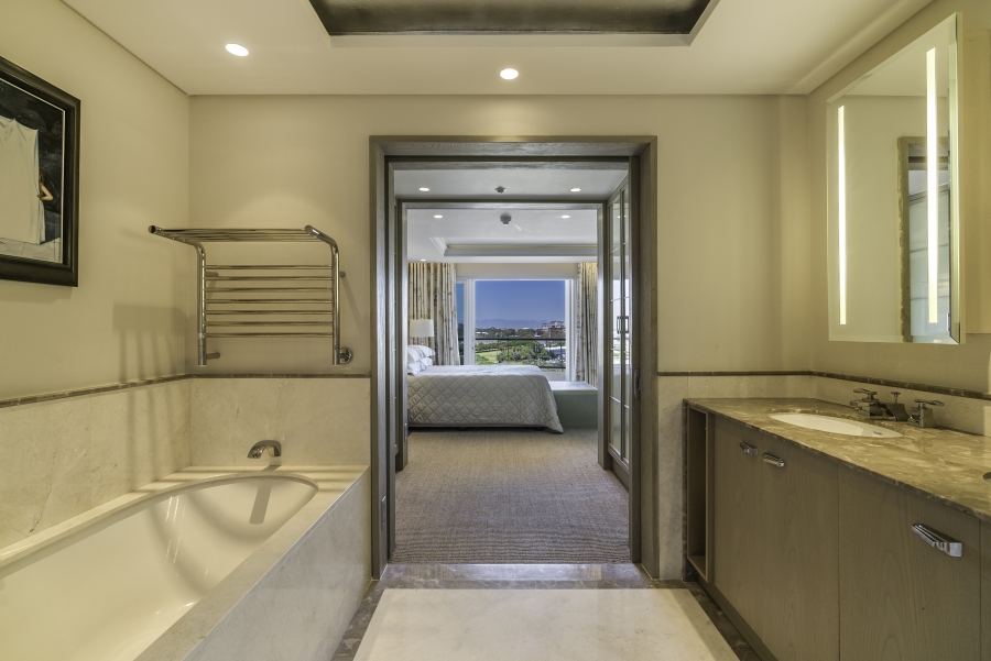 5 Bedroom Property for Sale in Mouille Point Western Cape